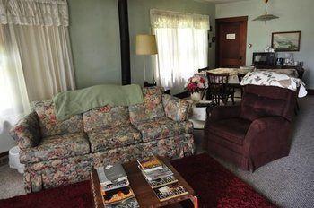 Lazy T Ranch Guest House Μανχάταν Εξωτερικό φωτογραφία